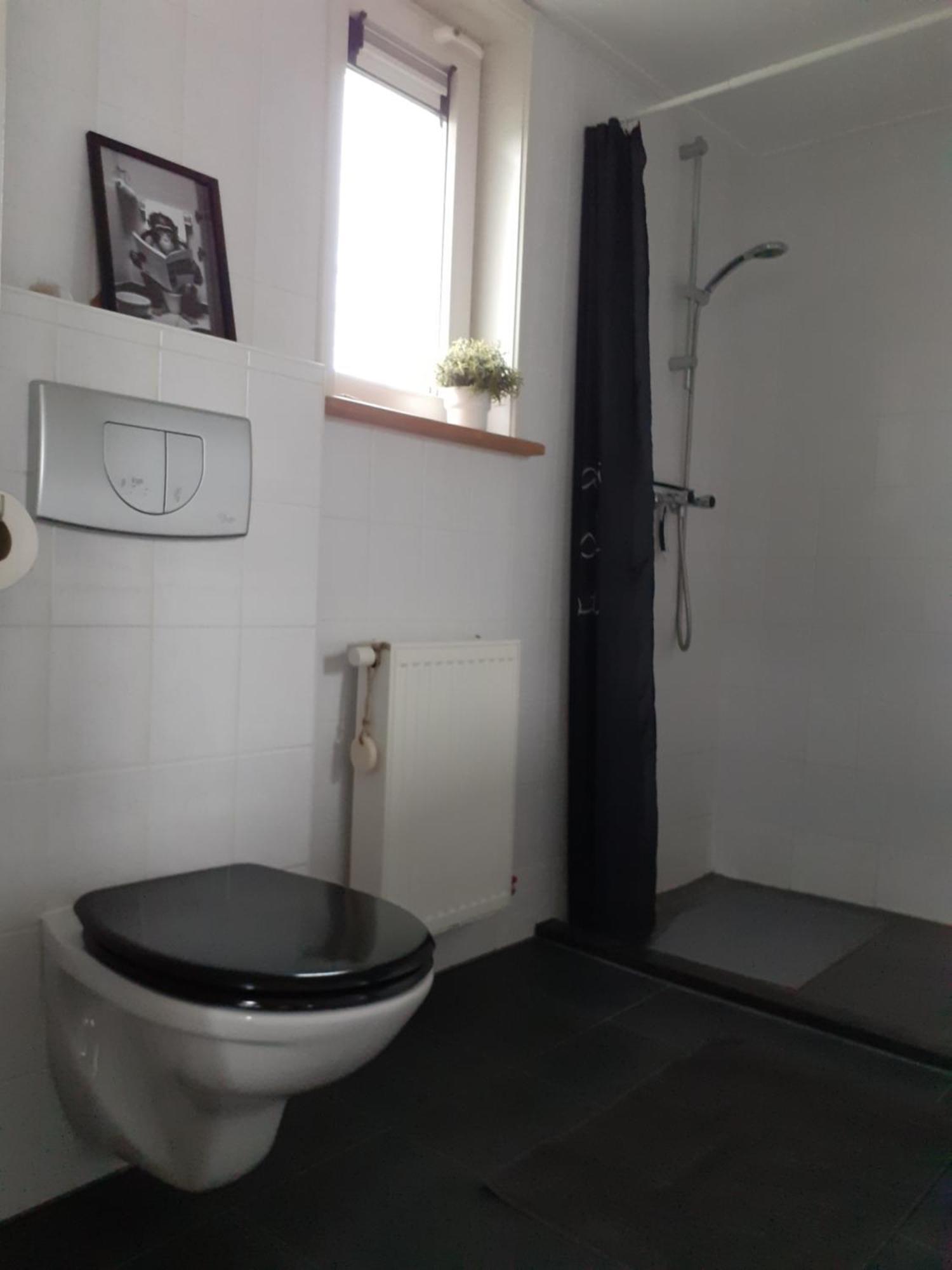 4-Persoons Vakantiehuisje Simmerwille Tzummarum المظهر الخارجي الصورة